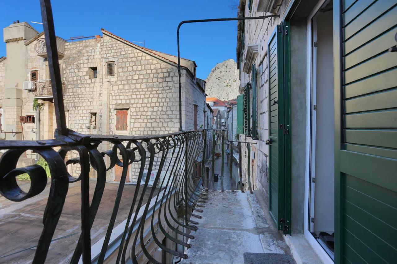 Apartments With A Parking Space Omis - 19051 Экстерьер фото